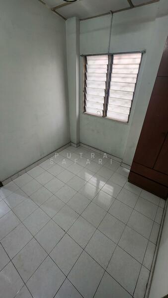 Maid's room
