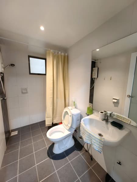 Condominium for Sale at 1 Petaling - Mak Oliver - Bathroom - PropertyGuru.com.my