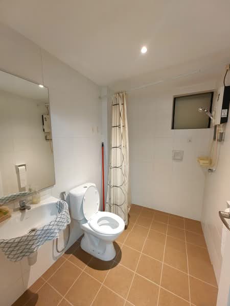 Condominium for Sale at 1 Petaling - Mak Oliver - Bathroom - PropertyGuru.com.my