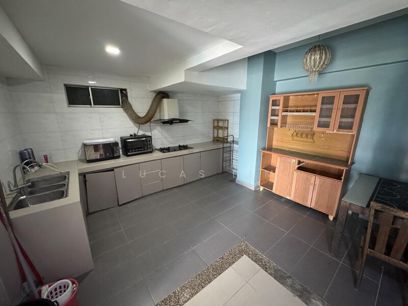 Idaman Puteri untuk Untuk Dijual - RM 588,000, Mac 2026 - Kitchen - PropertyGuru.com.my