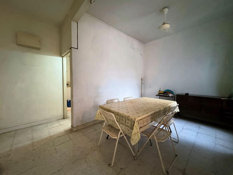 Rumah Teres untuk Dijual di Island Glades (Jelutong) - Qyan Goh - Dining Room - PropertyGuru.com.my