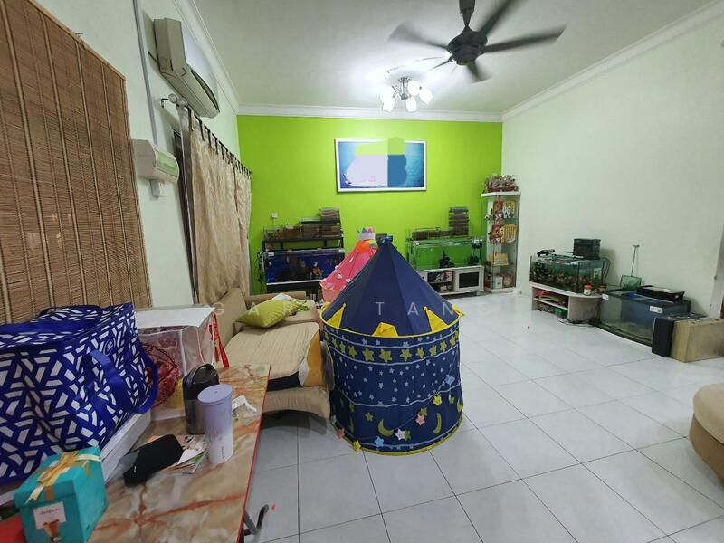 2-storey Terraced House for Sale in Taman Pengkalan Pertama (Ipoh) - Gary Tang - Living Room - PropertyGuru.com.my