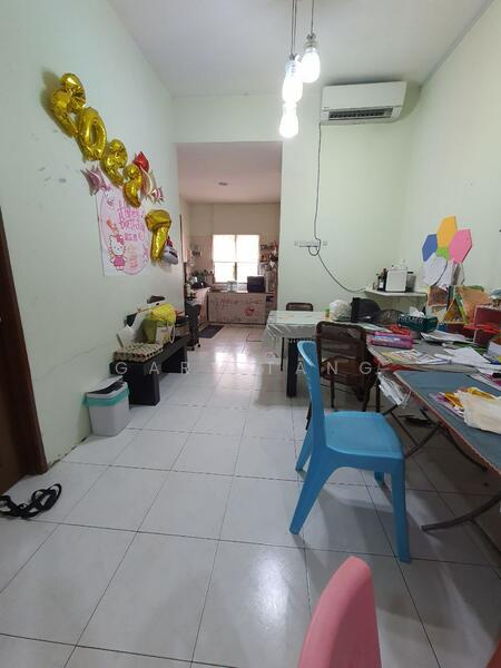 2-storey Terraced House for Sale in Taman Pengkalan Pertama (Ipoh) - Gary Tang - Living Room - PropertyGuru.com.my