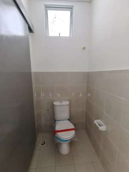 Kedai / Pejabat untuk Disewa di Gelang Patah (Johor) - Iden Tan - Bathroom - PropertyGuru.com.my