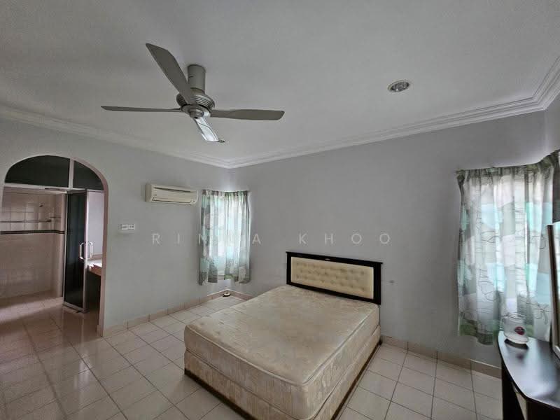 Bungalow House for Sale in Ampang (Selangor) - Rinna Khoo - Bedroom - PropertyGuru.com.my