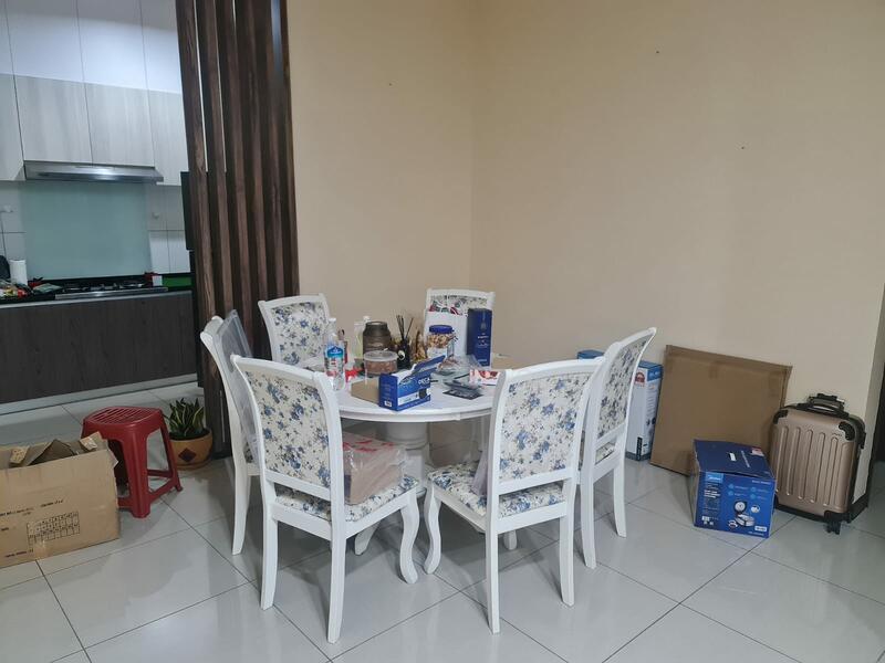 For Rent - Molek Regency