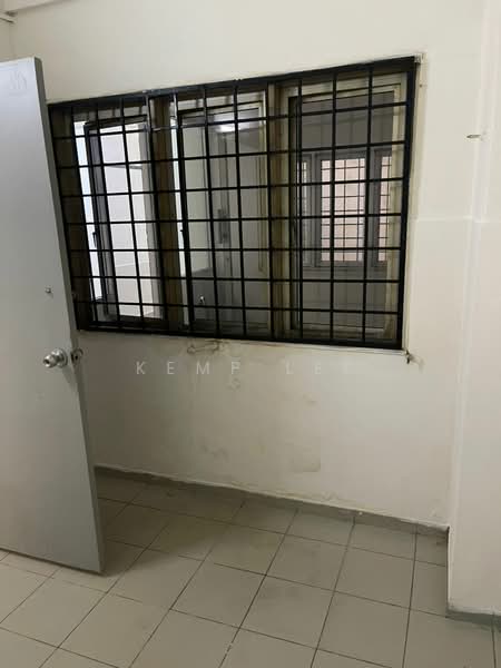 Kedai / Pejabat untuk Disewa di Taman Sri Sinar (Segambut) - Kemp Lee - Interior - PropertyGuru.com.my