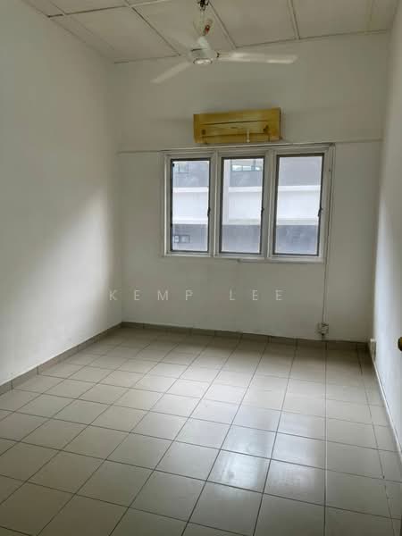 Kedai / Pejabat untuk Disewa di Taman Sri Sinar (Segambut) - Kemp Lee - Interior - PropertyGuru.com.my