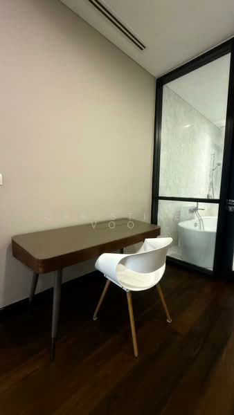 Servis Apartment untuk Dijual di Banyan Tree Signatures - Christine Voo - Study table - PropertyGuru.com.my