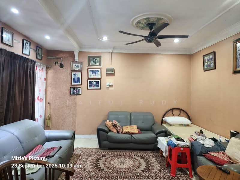Rumah Teres 2 Tingkat untuk Dijual di Setapak (Kuala Lumpur) - Shaiful Rudy - Living Room - PropertyGuru.com.my