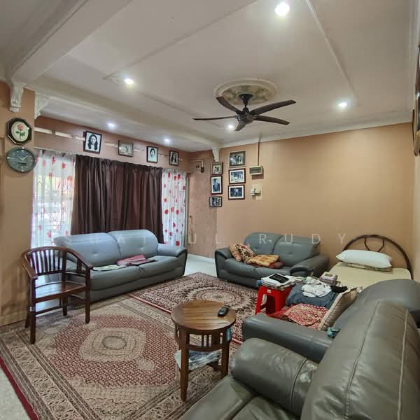 Rumah Teres 2 Tingkat untuk Dijual di Setapak (Kuala Lumpur) - Shaiful Rudy - Living Room - PropertyGuru.com.my