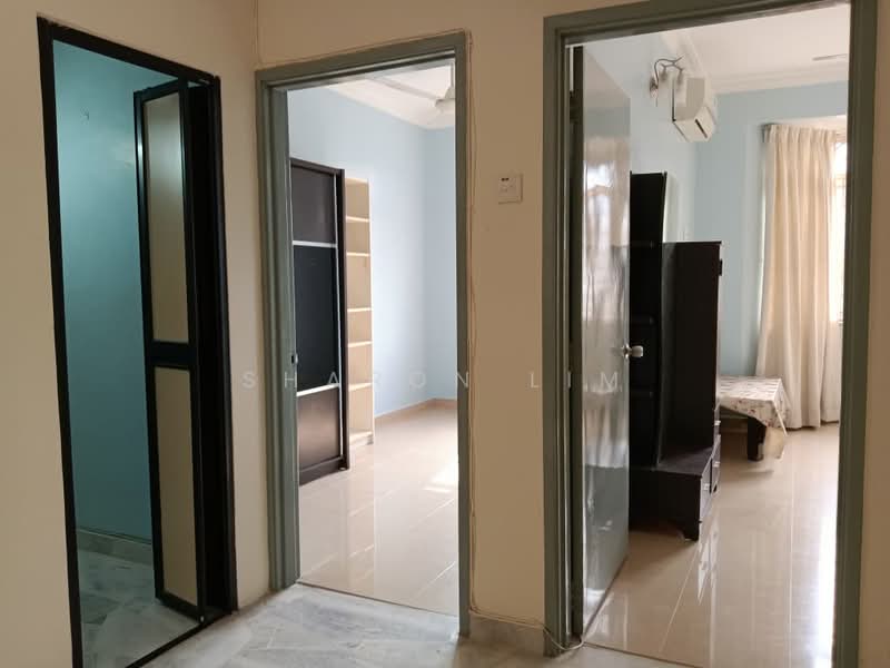 Apartment for Rent at Subang Perdana Goodyear Court 10 - Sharon Lim - hall to bedroom - PropertyGuru.com.my