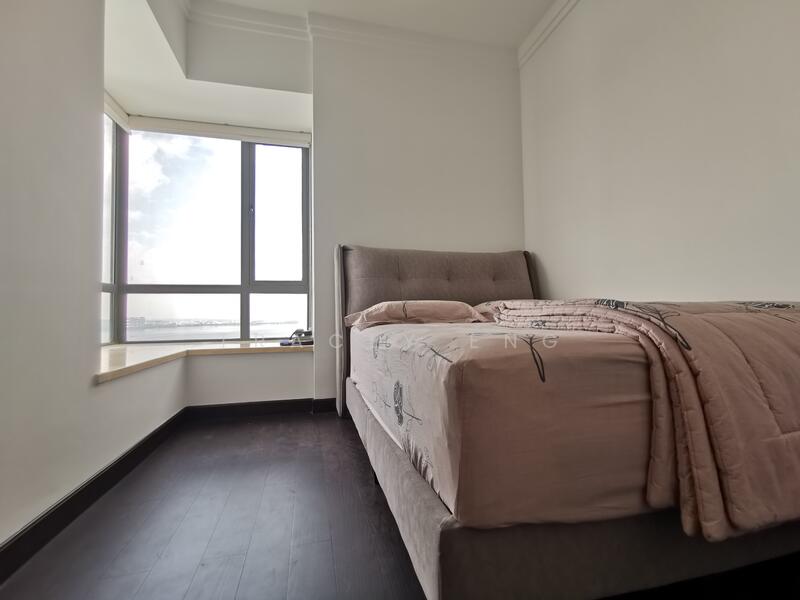 2nd Bedroom c/w bare window seaview
