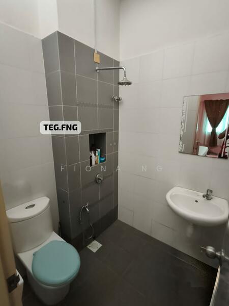 2-storey Terraced House for Sale in Shah Alam (Selangor) - Fiona Ng - Bathroom - PropertyGuru.com.my