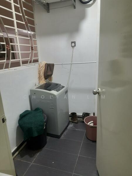 Laundry yard