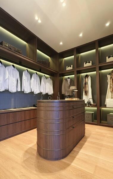Closet