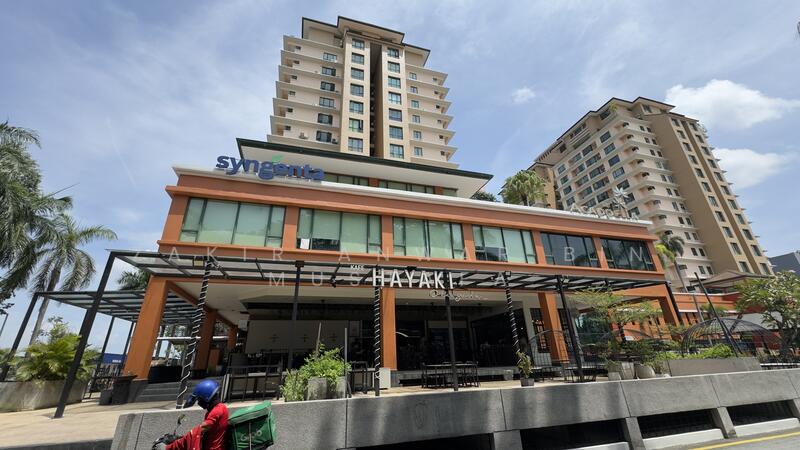 Cafe on ground floor