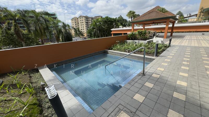 Hot water spa