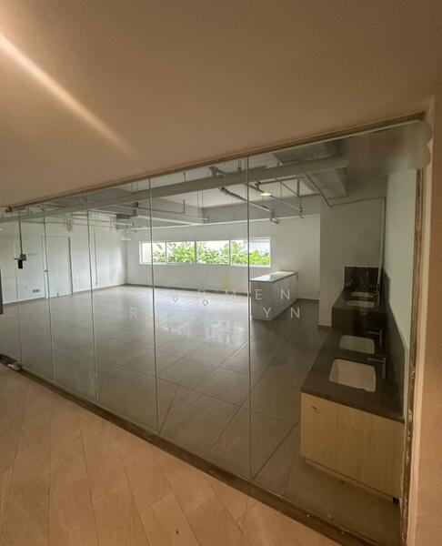 For Rent - Ooak Suite