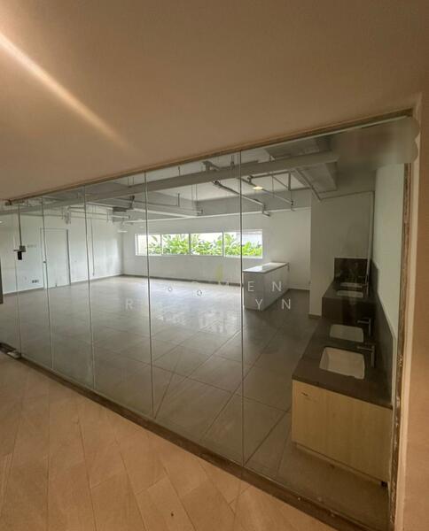 For Rent - Ooak Suite