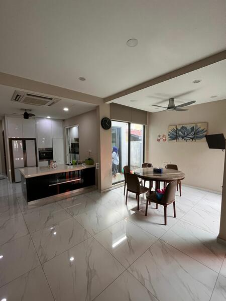 Terraced House for Sale in Sutera Damansara (Damansara Damai) - Casey Loo - Kitchen - PropertyGuru.com.my
