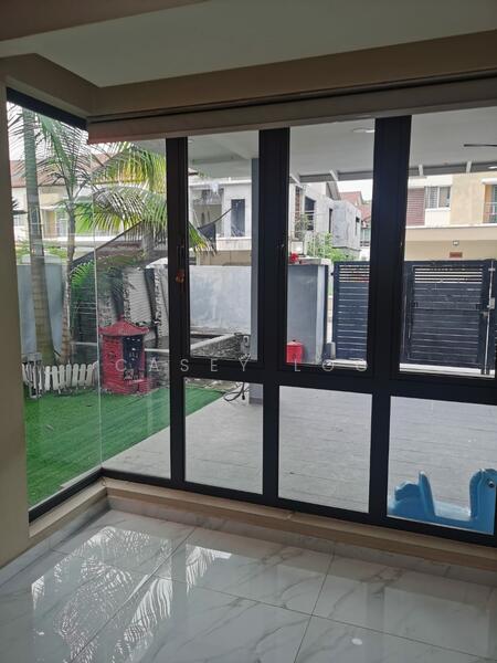 Terraced House for Sale in Sutera Damansara (Damansara Damai) - Casey Loo - Porch - PropertyGuru.com.my