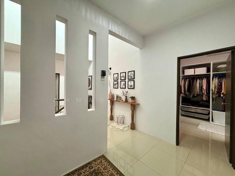 Corridor
