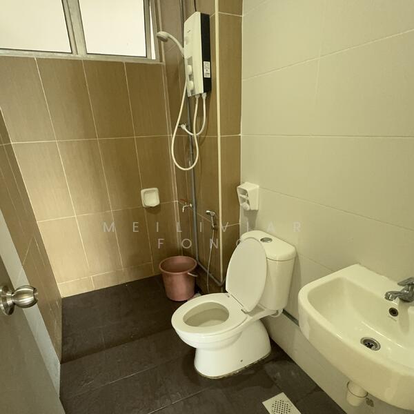 Common Bathroom