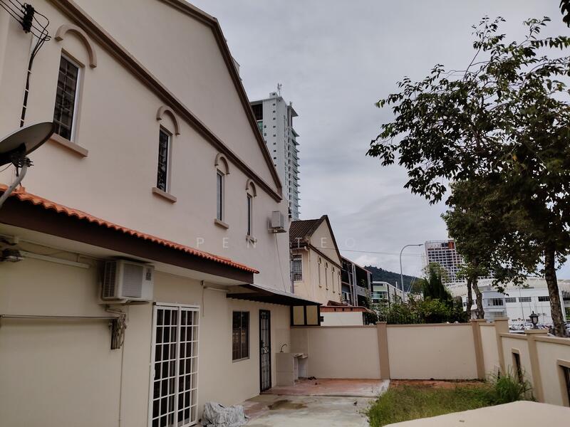 Side Compound 