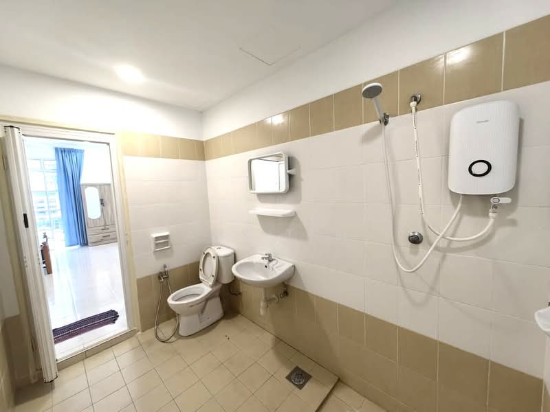 Condominium for Rent at D'Piazza - Amy Toh - Bathroom - PropertyGuru.com.my