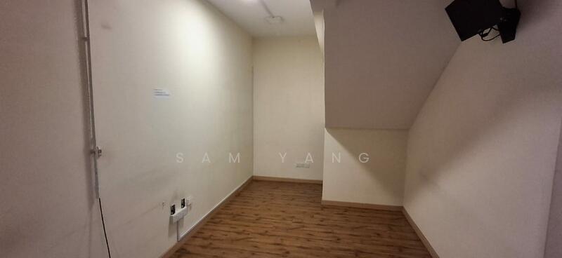 Potential as storage room.