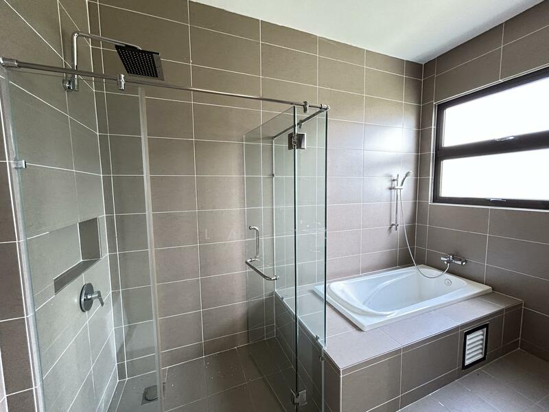 Rumah Berkembar untuk Dijual di Putra Heights (Subang Jaya) - Lai YK - Bathroom - PropertyGuru.com.my