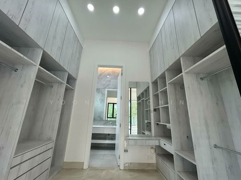 Rumah Banglo untuk Dijual di Country Heights Damansara (Kuala Lumpur) - Yoon Tat Chin - Corridor - PropertyGuru.com.my