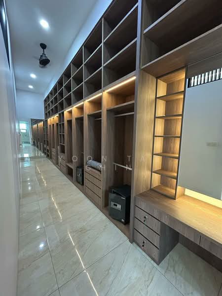 Rumah Banglo untuk Dijual di Country Heights Damansara (Kuala Lumpur) - Yoon Tat Chin - Corridor - PropertyGuru.com.my