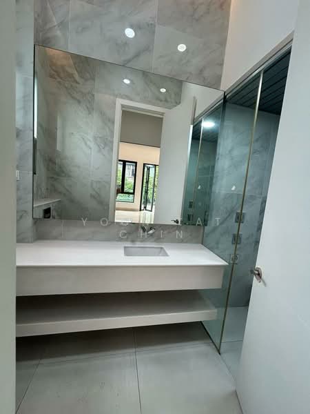 Rumah Banglo untuk Dijual di Country Heights Damansara (Kuala Lumpur) - Yoon Tat Chin - Bathroom - PropertyGuru.com.my