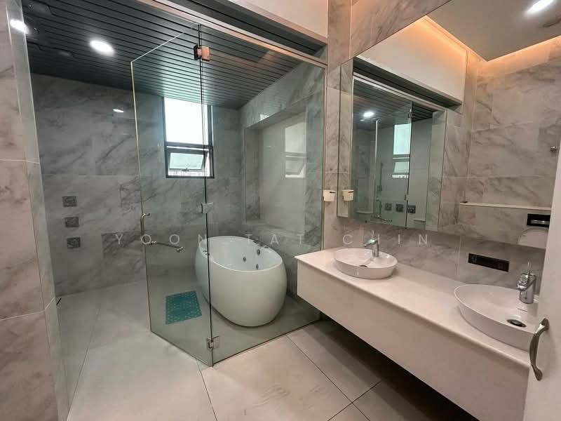 Rumah Banglo untuk Dijual di Country Heights Damansara (Kuala Lumpur) - Yoon Tat Chin - Bathroom - PropertyGuru.com.my