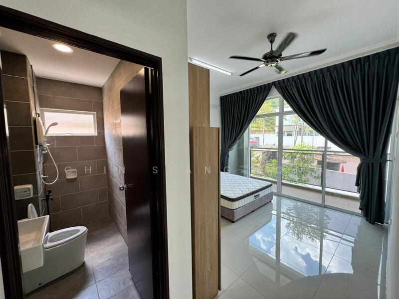 ROOM 1 with Balcony 