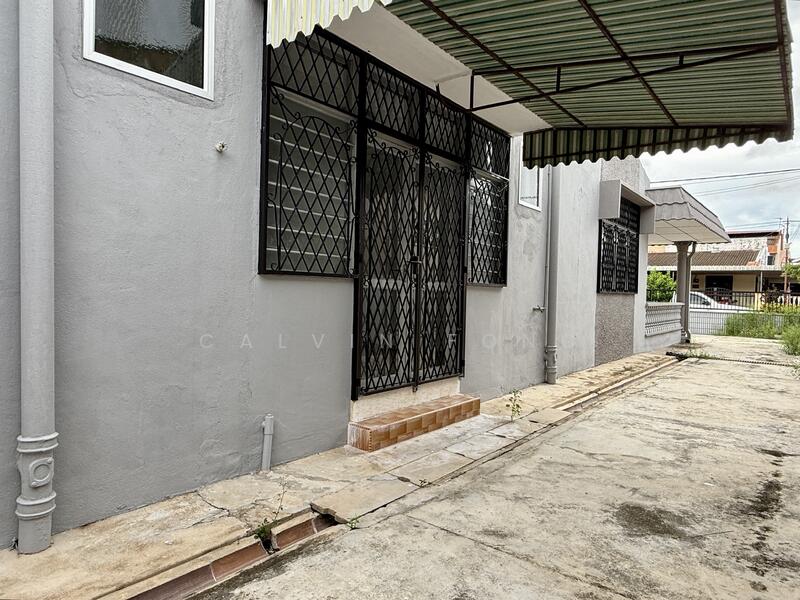 Side yard