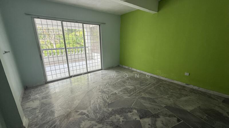 Master bedroom with balcony 