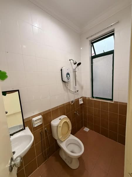 2-storey Terraced House for Rent in Kota Warisan (Sepang) - Terry Yee - Bathroom - PropertyGuru.com.my