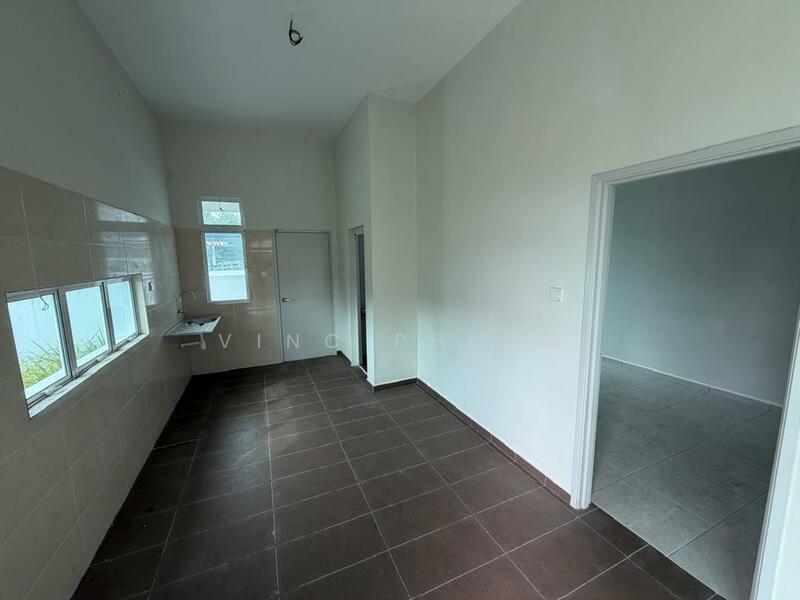 2.5-storey Terraced House for Sale in Taman Merak Mas (Bukit Katil) - Vinc Pheng - Kitchen - PropertyGuru.com.my