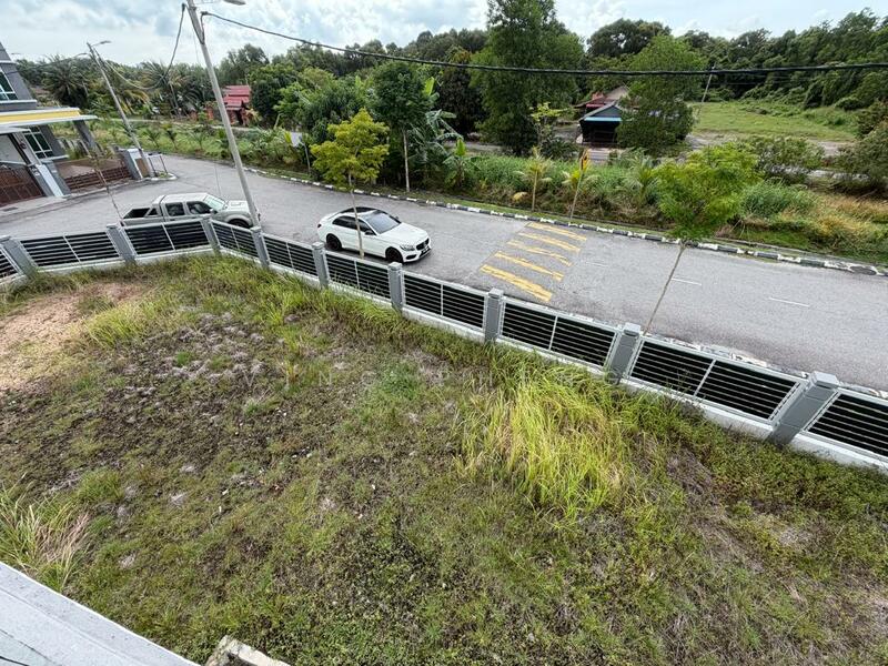 2.5-storey Terraced House for Sale in Taman Merak Mas (Bukit Katil) - Vinc Pheng - Exterior - PropertyGuru.com.my