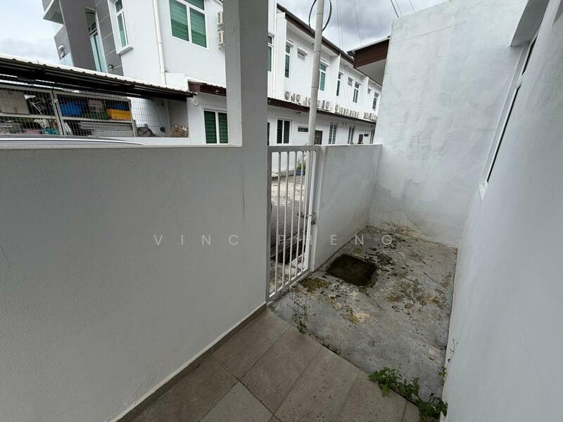 2.5-storey Terraced House for Sale in Taman Merak Mas (Bukit Katil) - Vinc Pheng - PropertyGuru.com.my