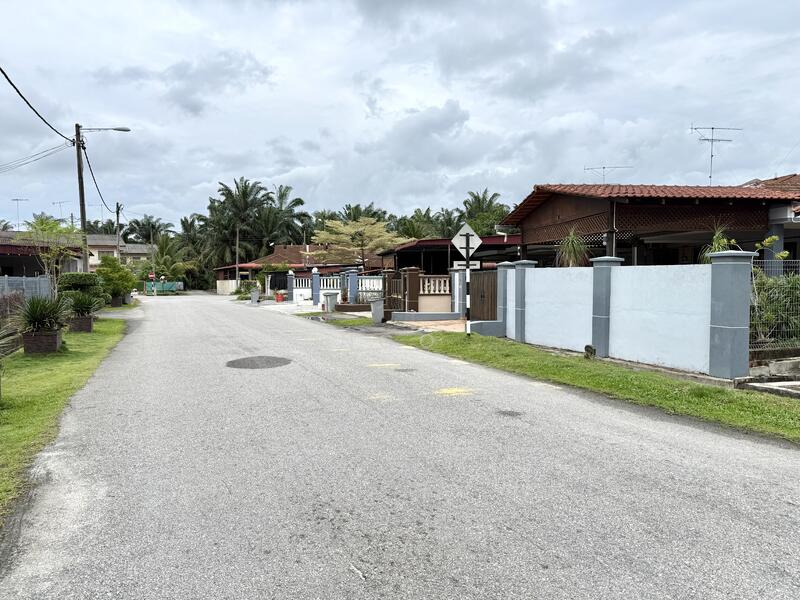 1-storey Terraced House for Sale in Taman Puteri Jaya (Batu Pahat) - NGO - Exterior - PropertyGuru.com.my