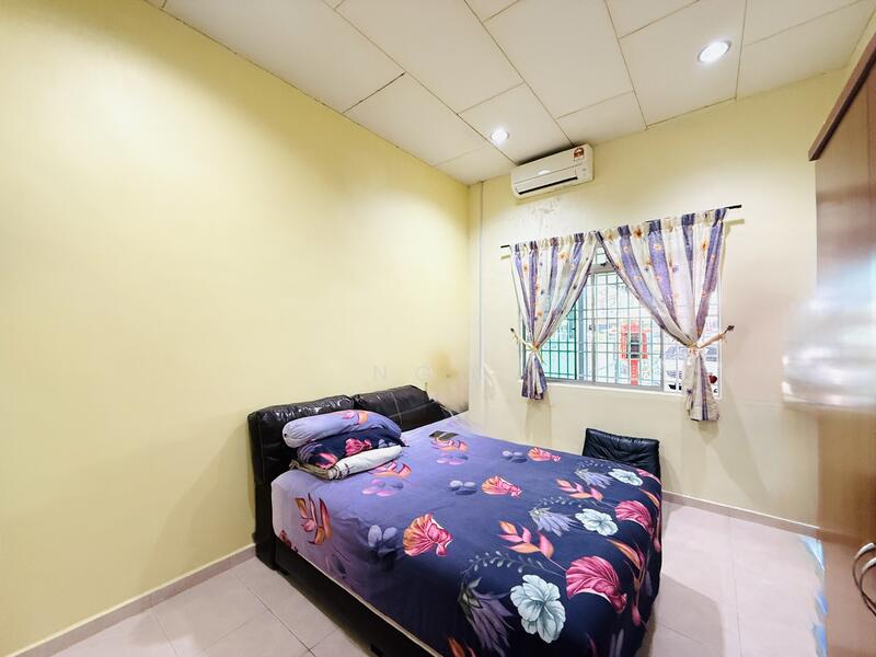 1-storey Terraced House for Sale in Taman Puteri Jaya (Batu Pahat) - NGO - Bedroom - PropertyGuru.com.my