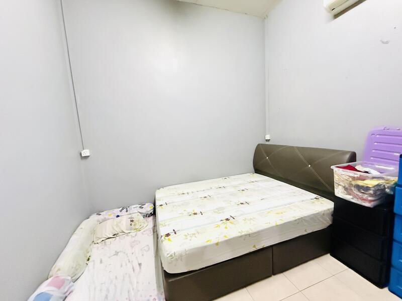 1-storey Terraced House for Sale in Taman Puteri Jaya (Batu Pahat) - NGO - Bedroom - PropertyGuru.com.my