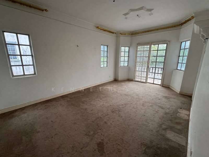Terraced House for Sale in Batu 9 (Cheras) - Kenneth Low - Living Room - PropertyGuru.com.my
