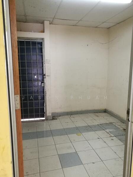 Kedai untuk Dijual di Batu Caves (Kuala Lumpur) - Jason Phuah - Interior - PropertyGuru.com.my