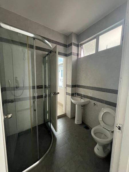 Bathroom 3