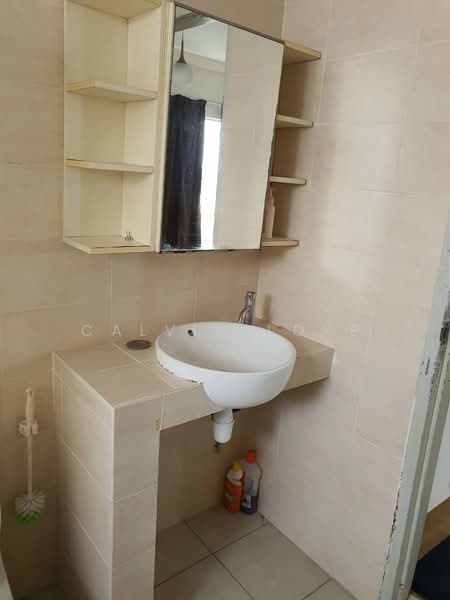 Condominium for Rent at Cova Suites - Calvin Loke - Bathroom - PropertyGuru.com.my
